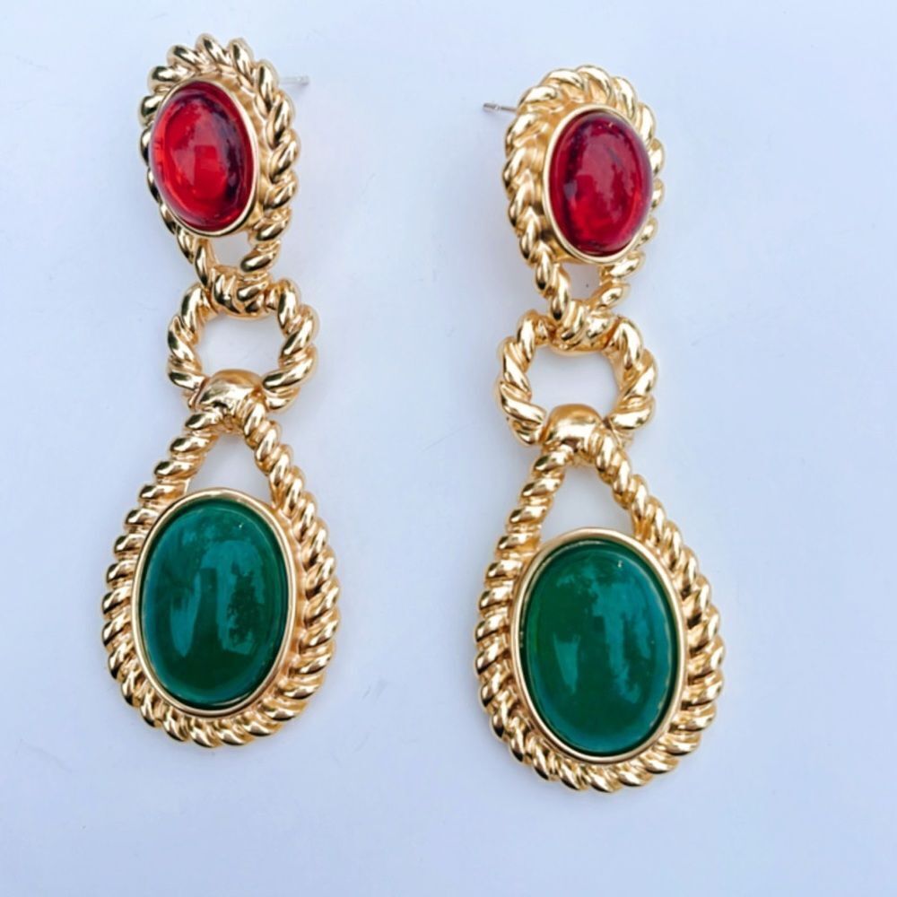 Retro style dangle earrings A32 - Picture 2 of 4